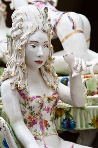 Lascivious ceramic figurines Image 2