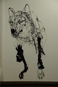 Wiry Wolf Sculptures Image 5