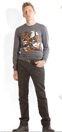Altruistic Artistic Apparel Image 6
