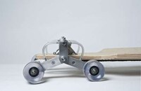 Staircase-Riding Skateboards Image 7