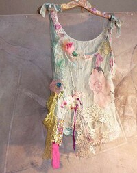 Hippie Baroque Fashion Image 6