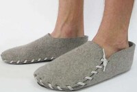 Minimal Material Footwear Image 2