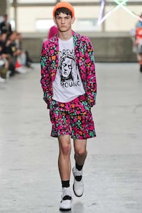 Rainbow-Clad Surfer Styles Image 7