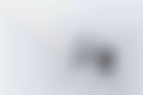 Rabbit-Eared Seating : SANAA Armless Chair for Americans