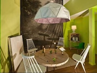 Stunning Stained-Glass Homes Image 6