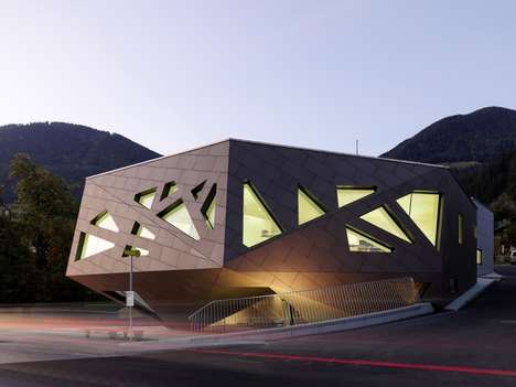 Geometric Gem Structures