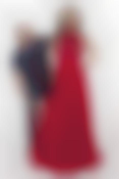 Life-Sized Supermodel Replicas