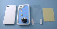 Scandalously Submerged Smartphone Cases Image 3