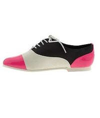 Color-Blocked Kicks Image 2