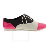 Color-Blocked Kicks Image 3