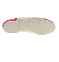 Color-Blocked Kicks Image 5