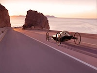 Engineless Gravity Racing Car Image 4