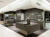 Streamlined Apothecary Shops Image 4