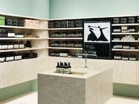 Streamlined Apothecary Shops Image 7
