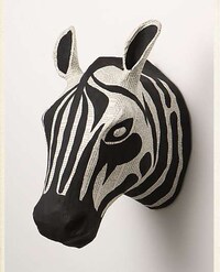 Aggressive Animal Decor Image 4