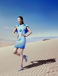 Sapphire Desert-Based Photoshoots Image 3