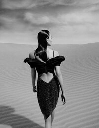 Sapphire Desert-Based Photoshoots Image 4