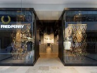 Elegantly Gilded Shops