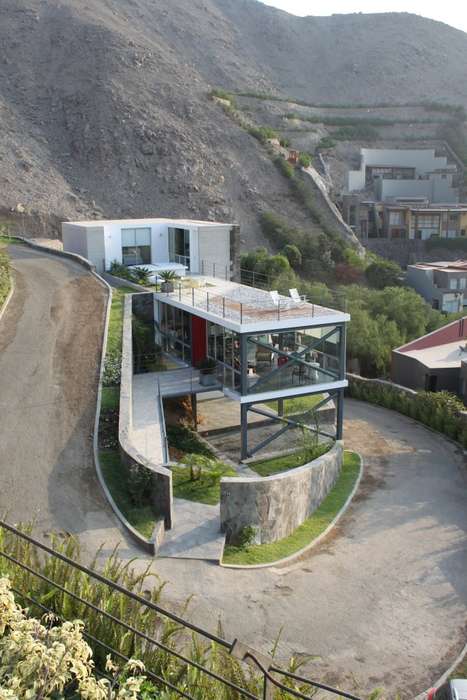 Hill-Hugging Geometric Havens