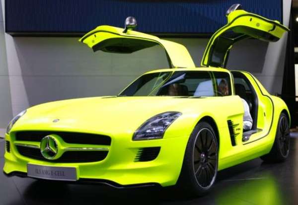 68 Seductive Sports Cars