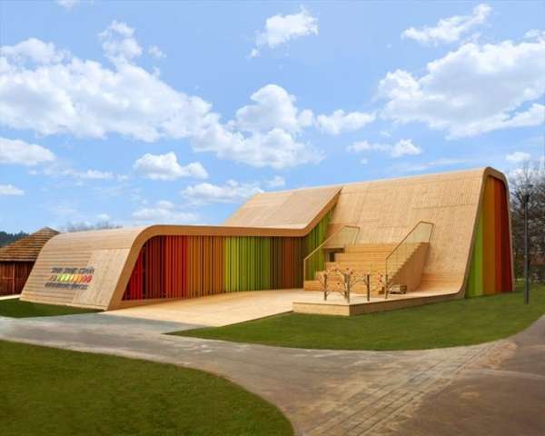 Colorful Curving Constructions