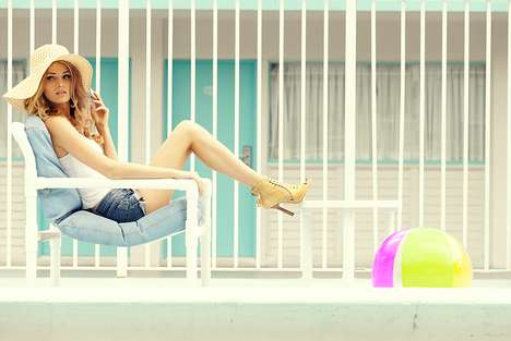 Retro Poolside Pictorials