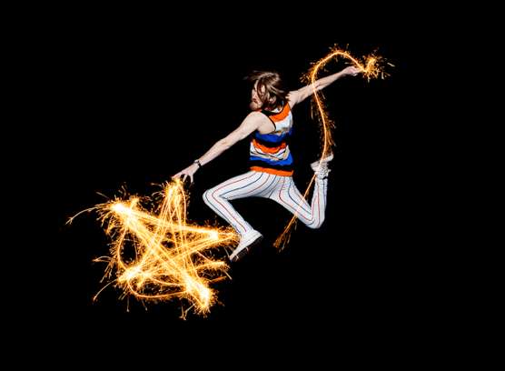 28 Mind-Blowing Mid-Air Floatos