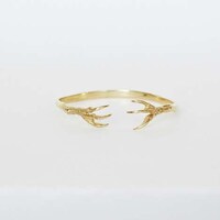 Frighteningly Taloned Trinkets