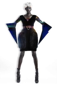 Futuristic Geometric Photoshoots Image 4
