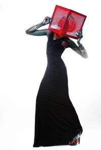 Futuristic Geometric Photoshoots Image 7
