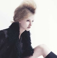 Elegantly Disheveled Editorials Image 8