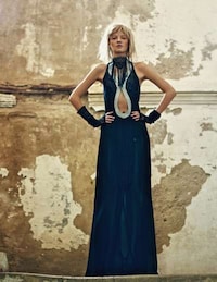 Hauntingly-Fierce Deserted Pictorials Image 8