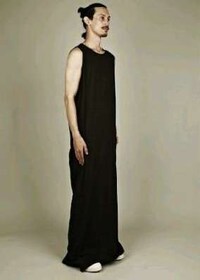 Oversized Mens Dresses Image 2