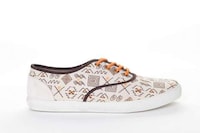 Quirky 90s-Print Kicks Image 6
