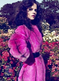 Chromatic Fur-Infused Fashion Image 2