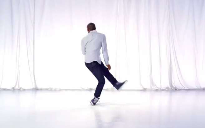 Talent-Highlighting Clothing Ads
