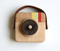 Instagram-Inspired Wooden Toys Image 4