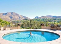Spy Movie Sinking Pools Image 4