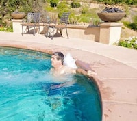 Spy Movie Sinking Pools Image 5