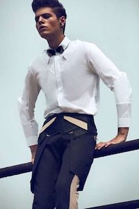 Angular Avant-Garde Menswear Image 3