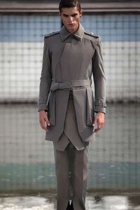 Angular Avant-Garde Menswear Image 8