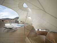 Curvaceous Canopied Retreats Image 3