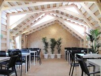 Angular Pop-Up Eateries Image 5