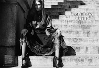 Romantic Goth Pictorials Image 5