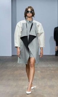 Geometrically-Blocked Garments Image 3