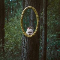 Surreal Decapitated Portraits Image 7