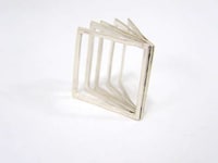 Page-Flipping Accessories Image 5