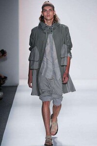 Chic Saharan Desert Wear Image 6
