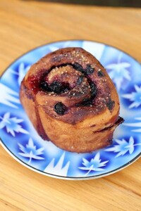 Fruit-Filled Dessert Buns Image 7