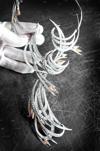 Delicate Paper Accessory Designs Image 3